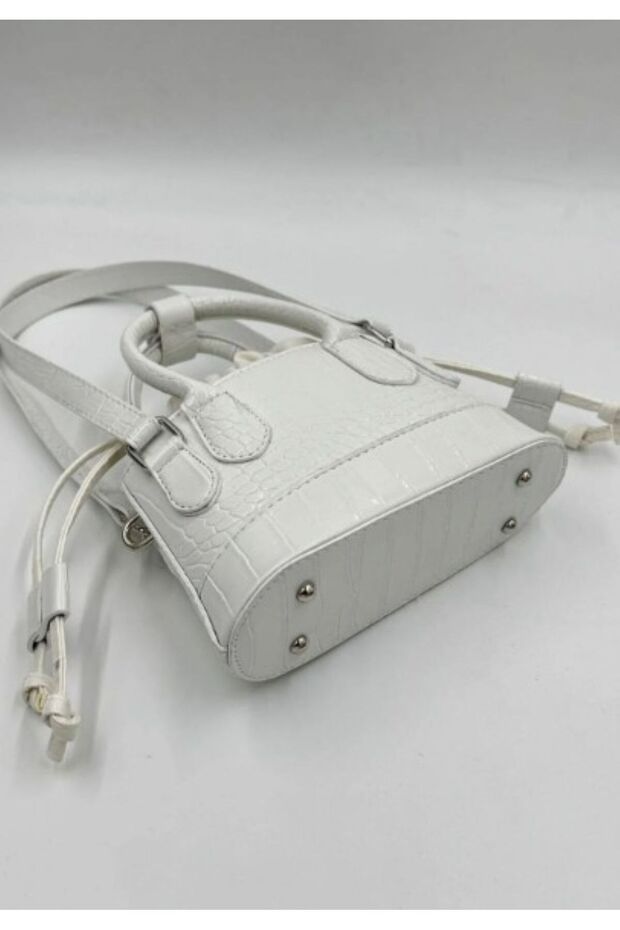 حقيبة كتف بحزام ورباط، بتصميم جلد التمساح، بلون واحد - 2