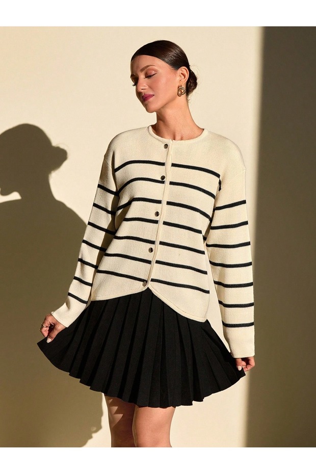 Cream Black Striped Buttoned Knitwear Cardigan – Elegant & Classic