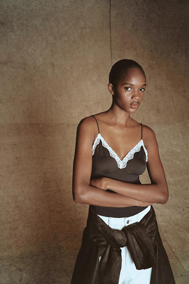 Askılı kuplu dantelli body - 1