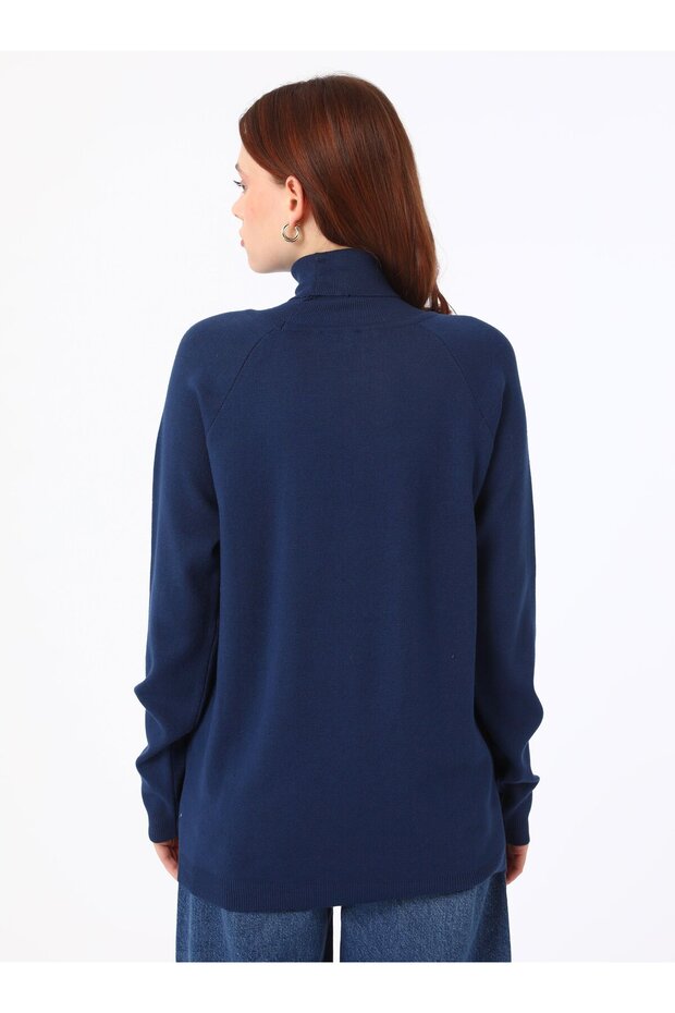 Yumuşak Tuşeli Basic Boğazlı Triko Kazak - Lacivert - - 7