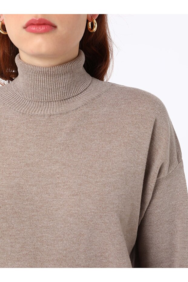 Yumuşak Tuşeli Basic Bağazlı Triko Kazak - Vizon - - 4