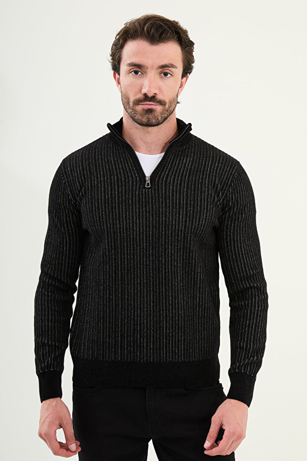 Striped Slim Fit Zippered Half Turtleneck Chenille Fabric Men's Knitwear Sweater Black - 11549.25K