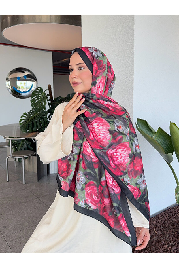 شال قطني ناعم منقوش من سلسلة مينا أحمر وأسود ps89
