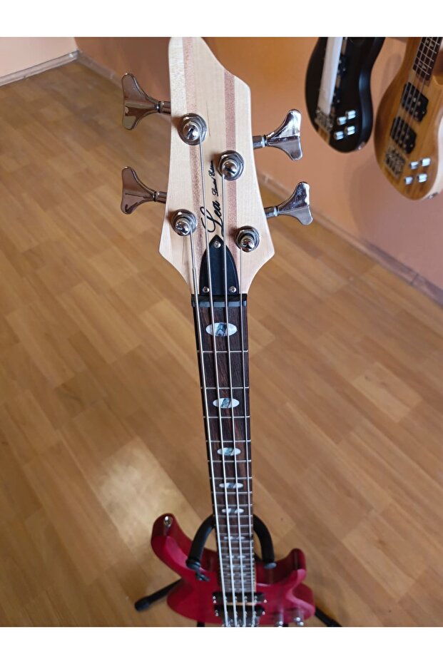 4 Telli Bass Gitar - 3