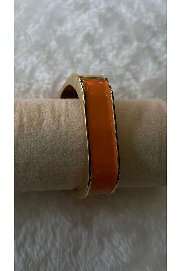 مِفَصَّلَات مُنُقَّطَة - 1