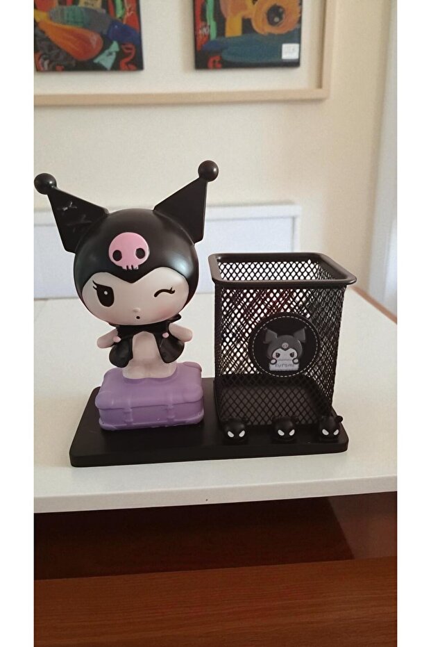Kuromi Very Stylish Pen Holder Shaping Your Desk Size: 16*20 cm