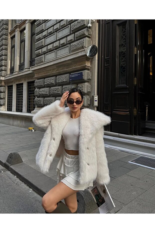 Beige Color Premium Fur with Lining Inside - 3