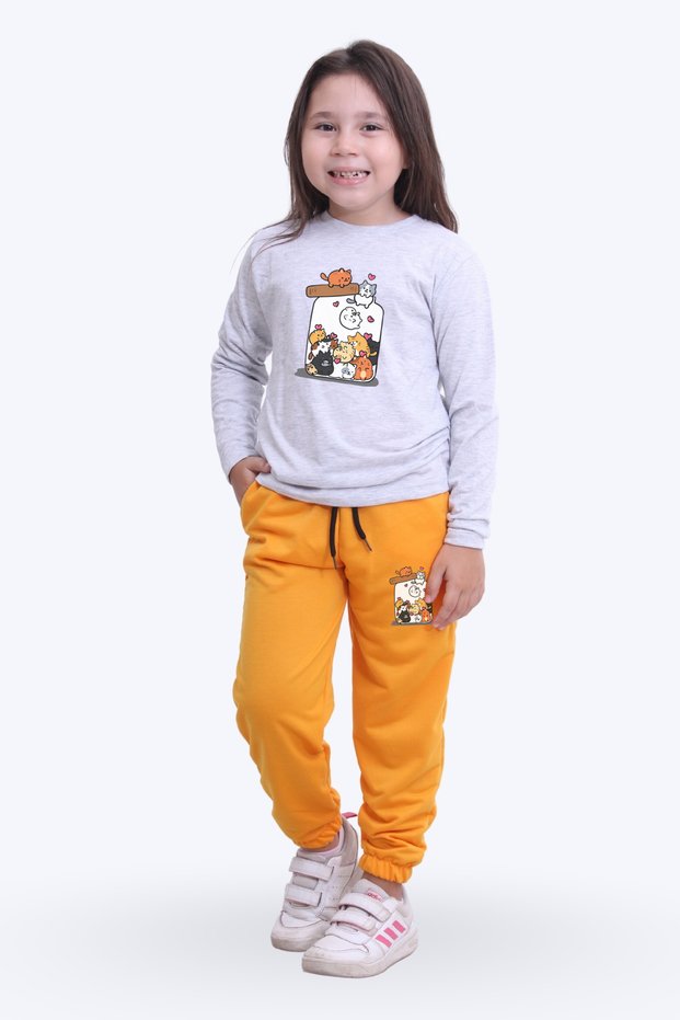 Girl's Cat Printed Pajama Set with Elastic Waist at the Bottom and Top