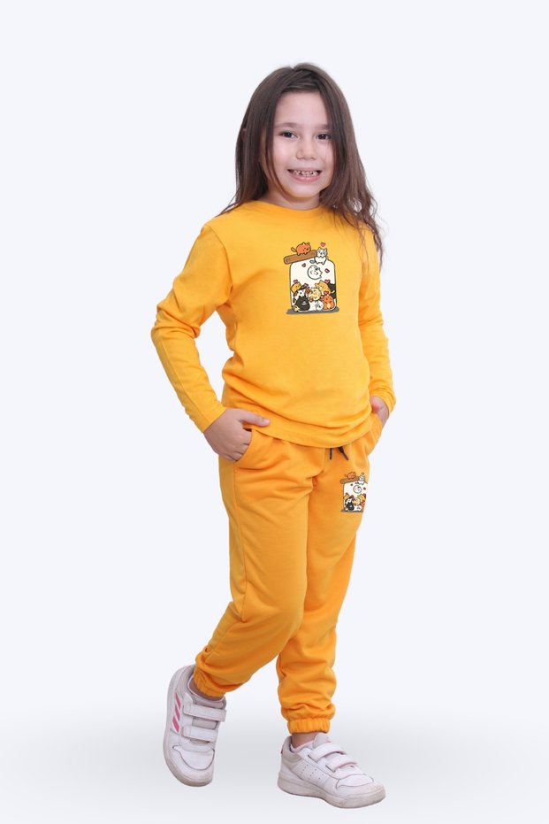 Girl's Cat Printed Pajama Set with Elastic Waist at the Bottom and Top