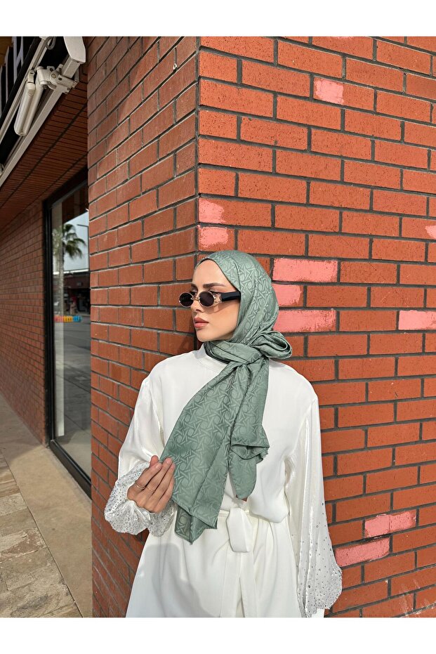 Line Jakar Shawl