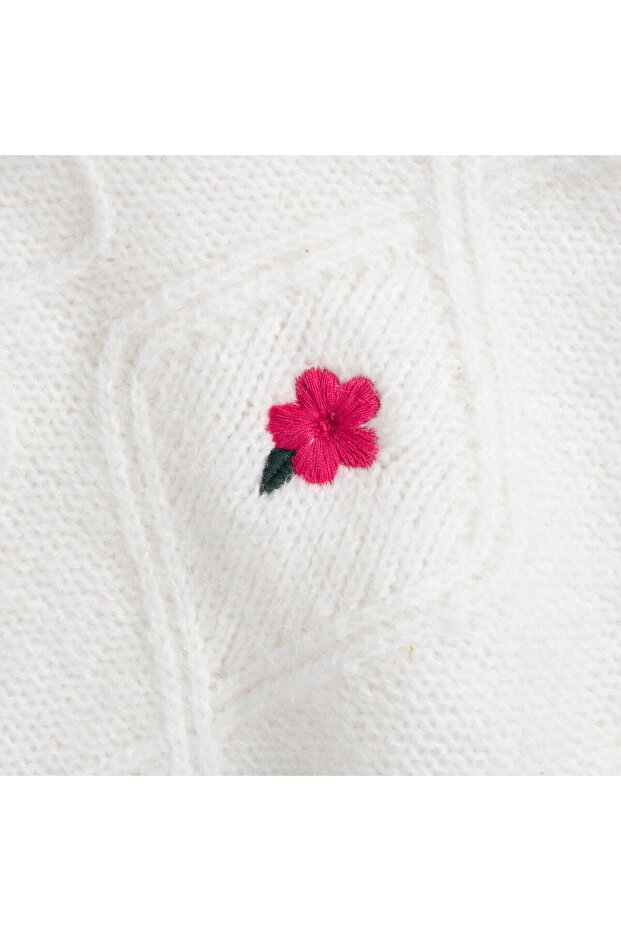 İşlemeli Kazak - 2