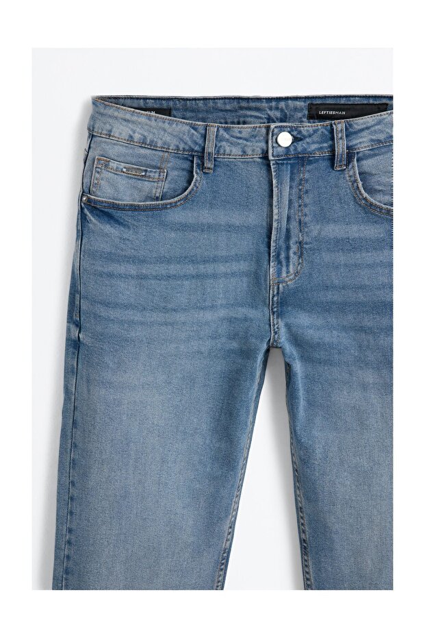 Man Basic Slim Fit Jeans - 7