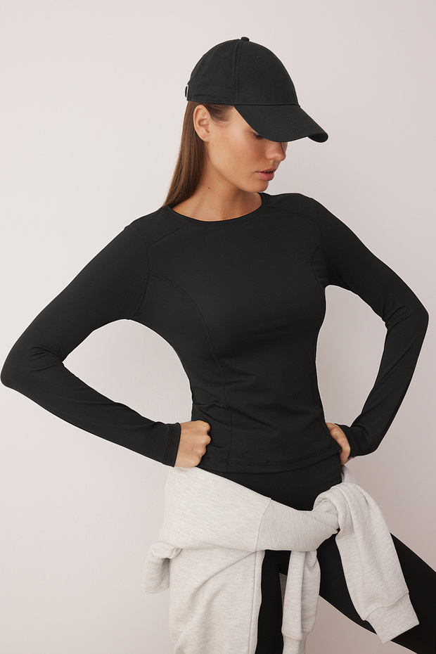 Siyah Dikiş Detaylı Dalgıç/Scuba Kumaş Spor Örme Üst/Bluz THMAW26BZ00004 - 2