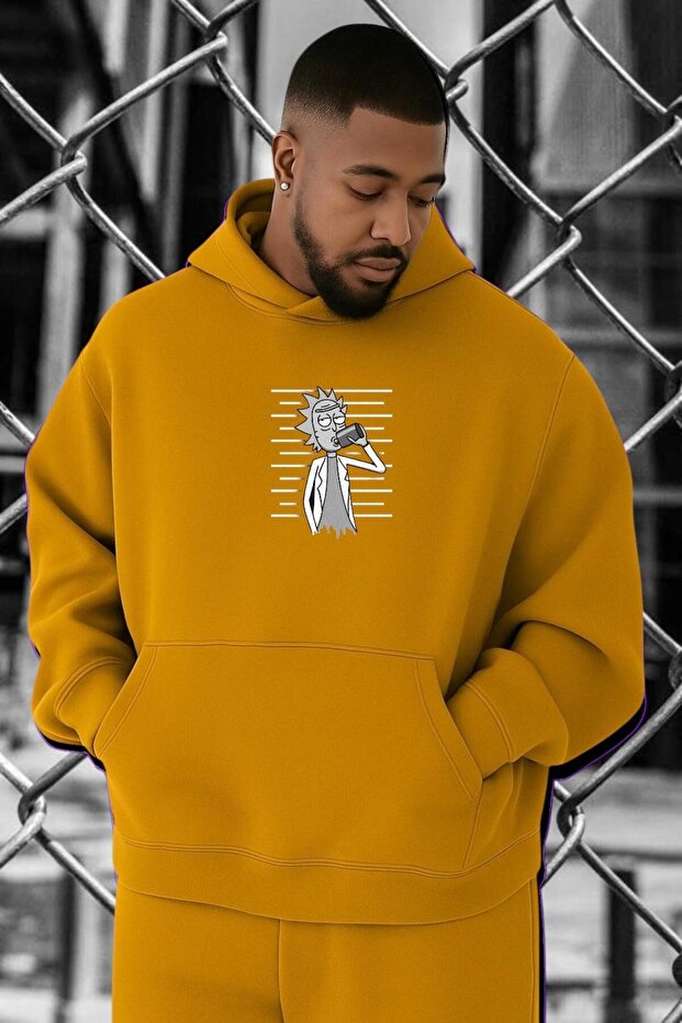 سويت شيرت كبير الحجم مطبوع عليه ريك مورتي
