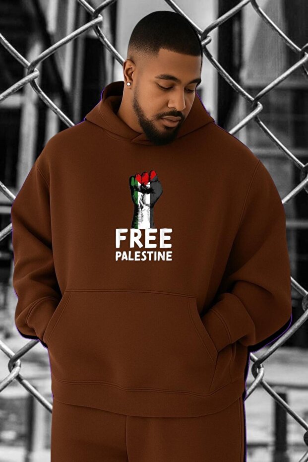 سويت شيرت كبير الحجم مطبوع عليه "فلسطين الحرة" مجانًا