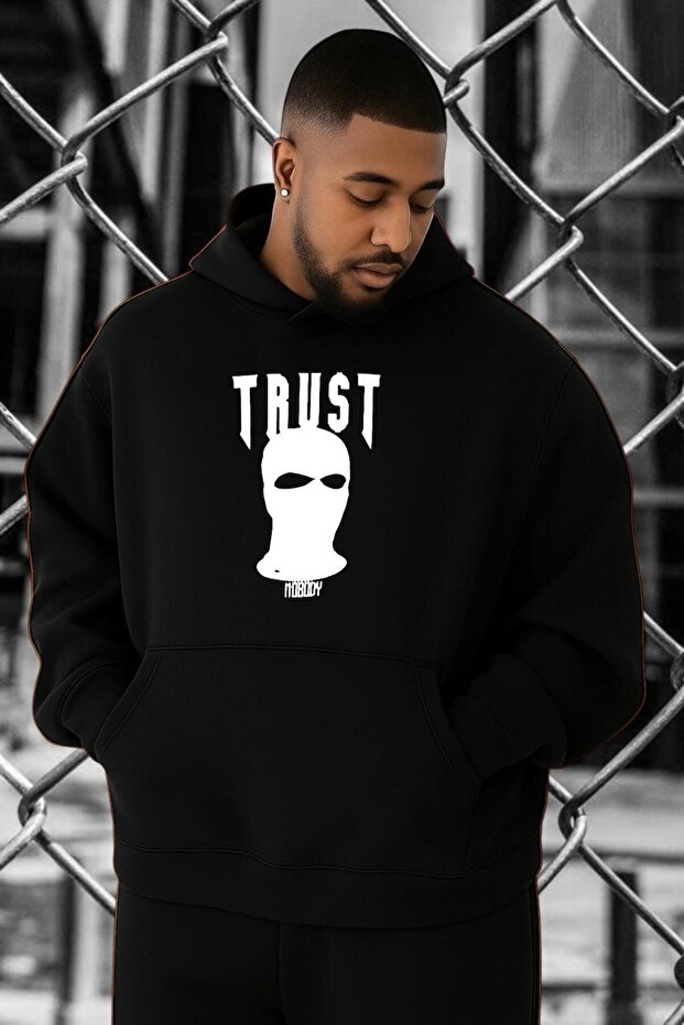 سويت شيرت مقاس كبير مطبوع عليه TRUST