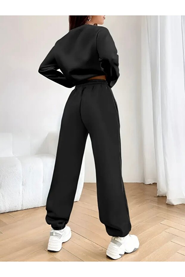 طقم بدلة رياضية أساسية سادة للجنسين برقبة دائرية كبيرة الحجم - 2