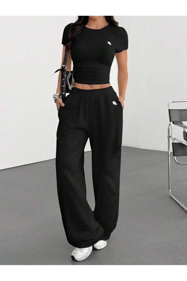 Women's Black Figure Horse Printed Straight Leg Jogger Babytee Set