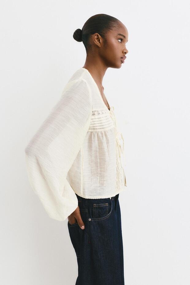 Dantelli bağcıklı bluz - 2