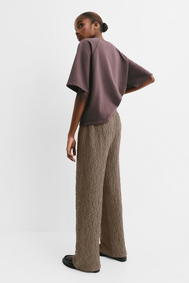 Buruşuk görünümlü geniş paça pantolon - 4
