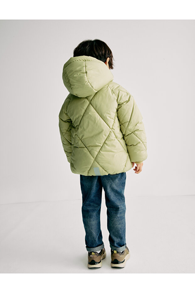 Kapüşonlu Kapitone Ceket (2–8 Yaş) - 6