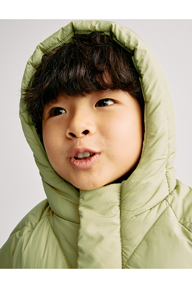 Kapüşonlu Kapitone Ceket (2–8 Yaş) - 4