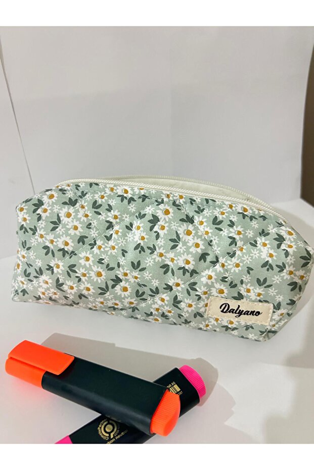 حامل أقلام الرصاص - 4