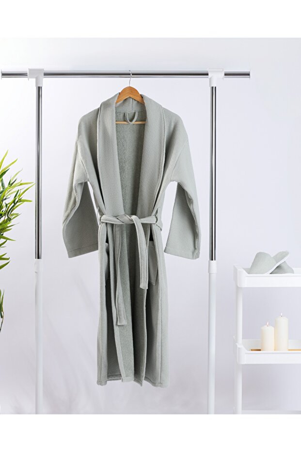 bathrobe - 1