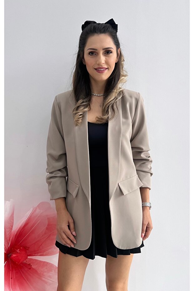 Jacket with gathered sleeves - 1