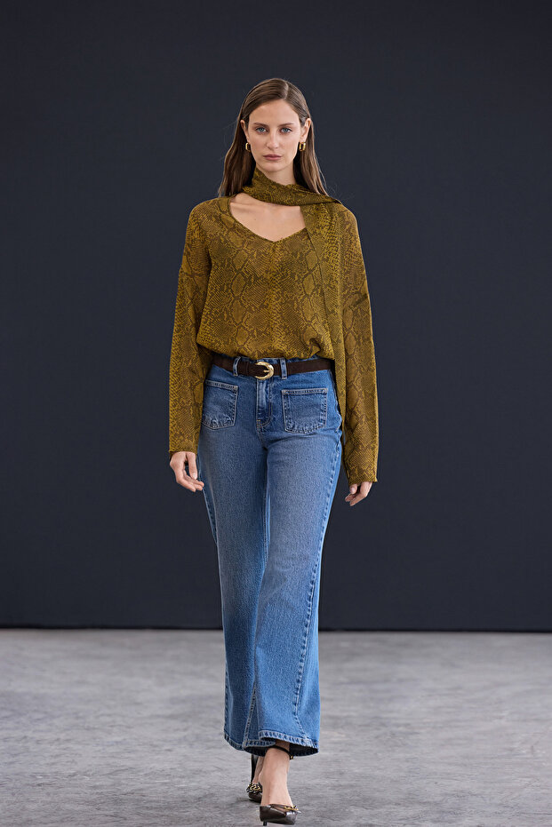 Trendyol Studio Yeşil Animal Yılan Desenli Şal Detaylı Transparan Dokuma Bluz TWOAW26BZ00275 - 5