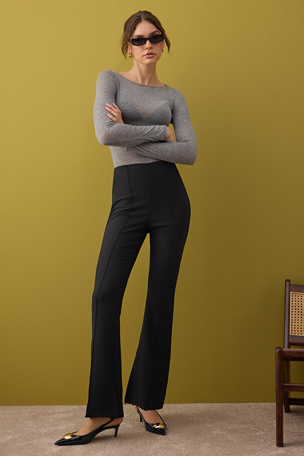 Siyah Flare Kalıp Nervürlü Bootcut Pantolon TWOAW26PL00043 - 1