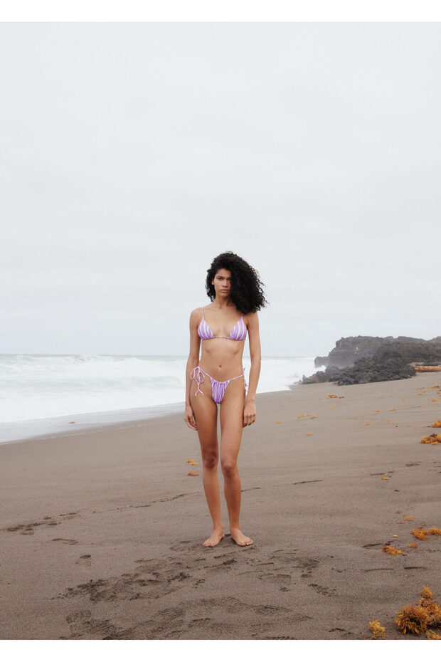 Çizgili bikini altı - 4