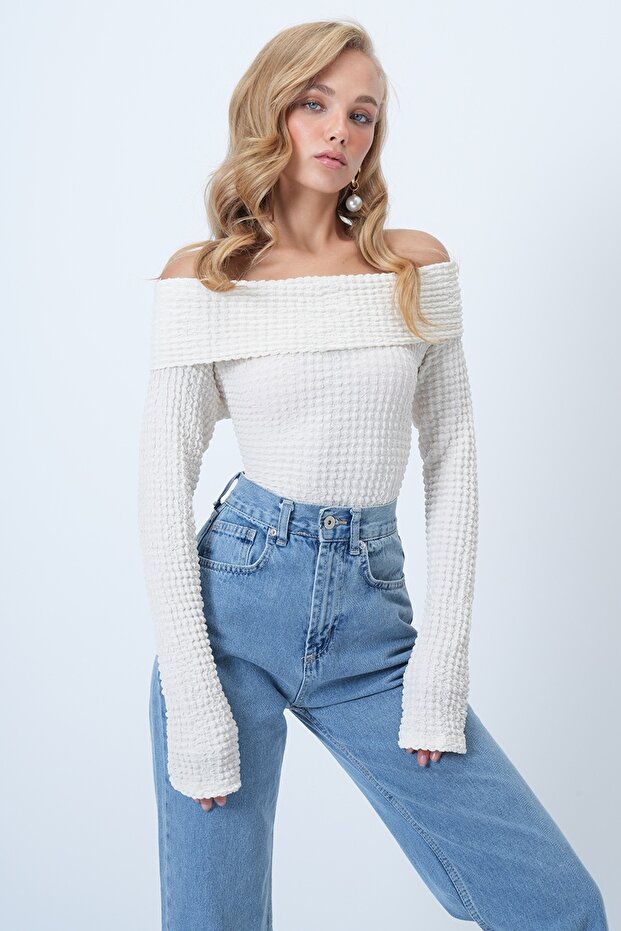 Ecru Madonna Collar Wrinkled Long Sleeve Blouse Alc-X14579