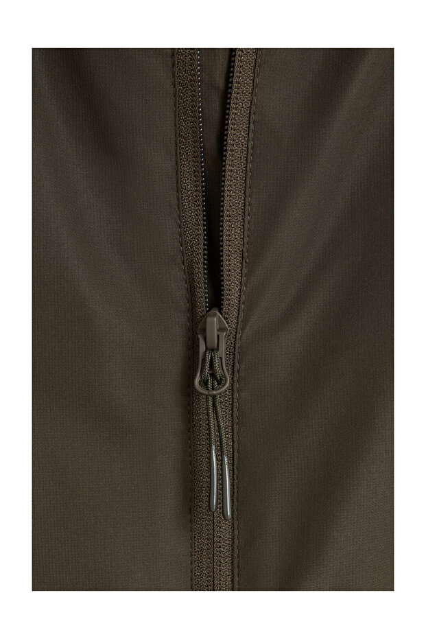 Man Technical Hooded Jacket - 8