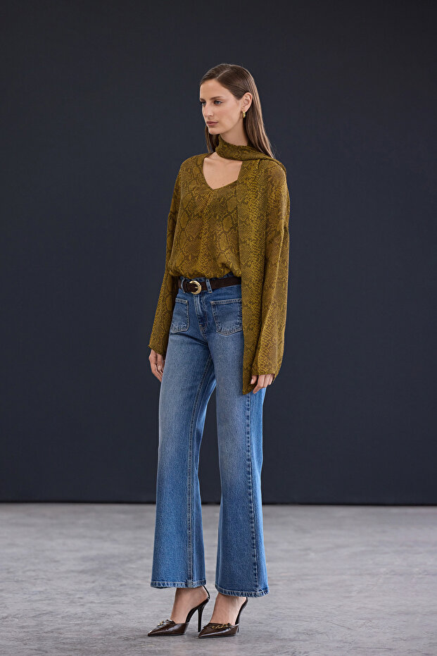 Trendyol Studio Yeşil Animal Yılan Desenli Şal Detaylı Transparan Dokuma Bluz TWOAW26BZ00275 - 8