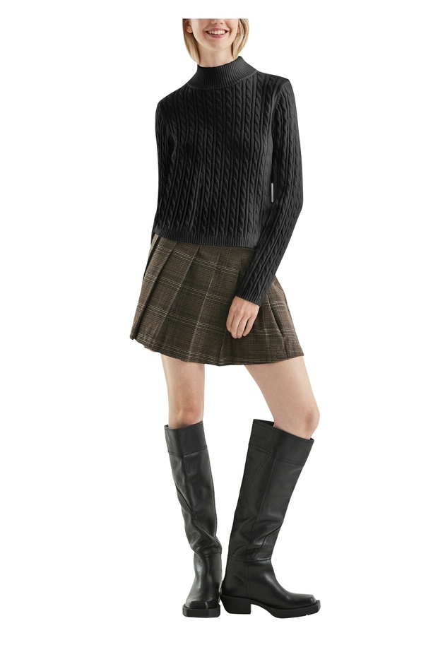 Passgenauer Pullover mit Zopfmuster - 2
