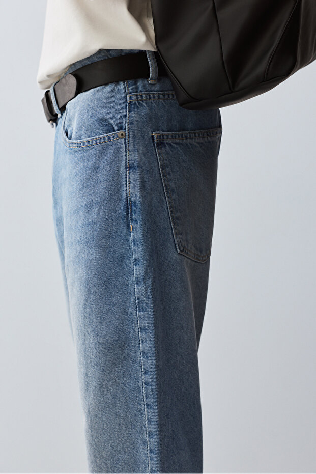 Man Regular Jeans - 2