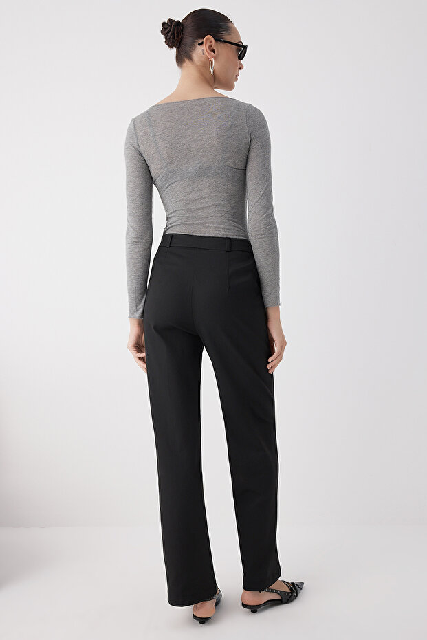 Wardrobe Essentials Siyah Bağcıklı Kışlık Tuşeli Rahat Kumaş Geniş Paça Pantolon | TWOAW26PL00012 - 6