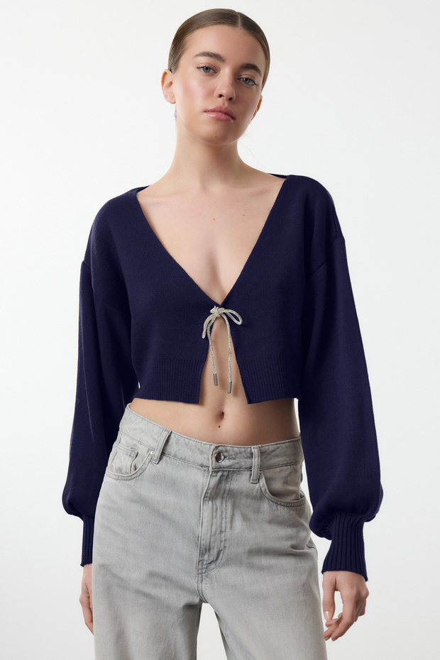 Lacivert Süper Crop Basic Fiyonklu Triko Hırka TWOAW24HI00315
