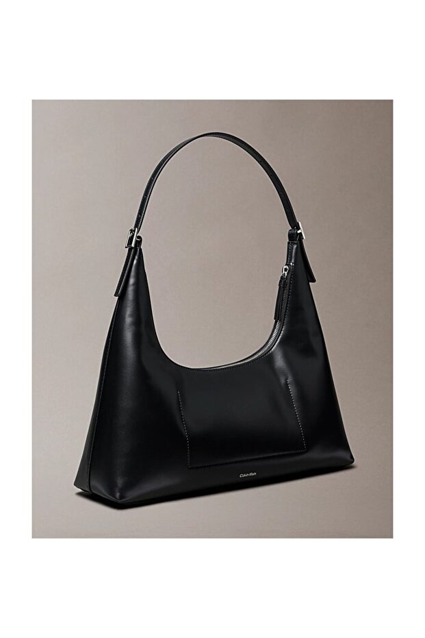 EMBLEM LEATHER SHOULDER BAG - 2