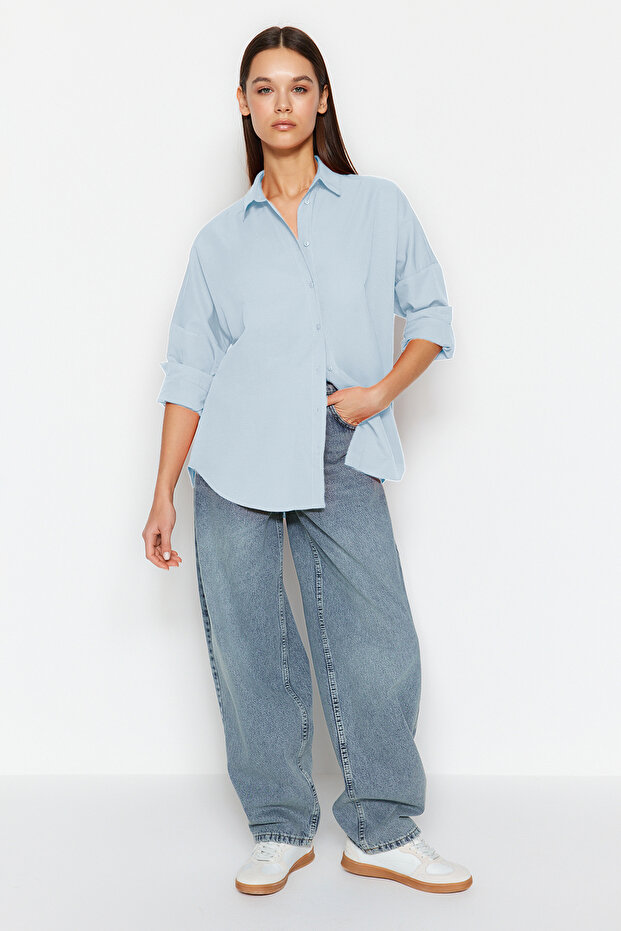 Jasnoniebieska bawełniana koszula oversize - szeroka, tkana TWOSS22GO0669 - 5