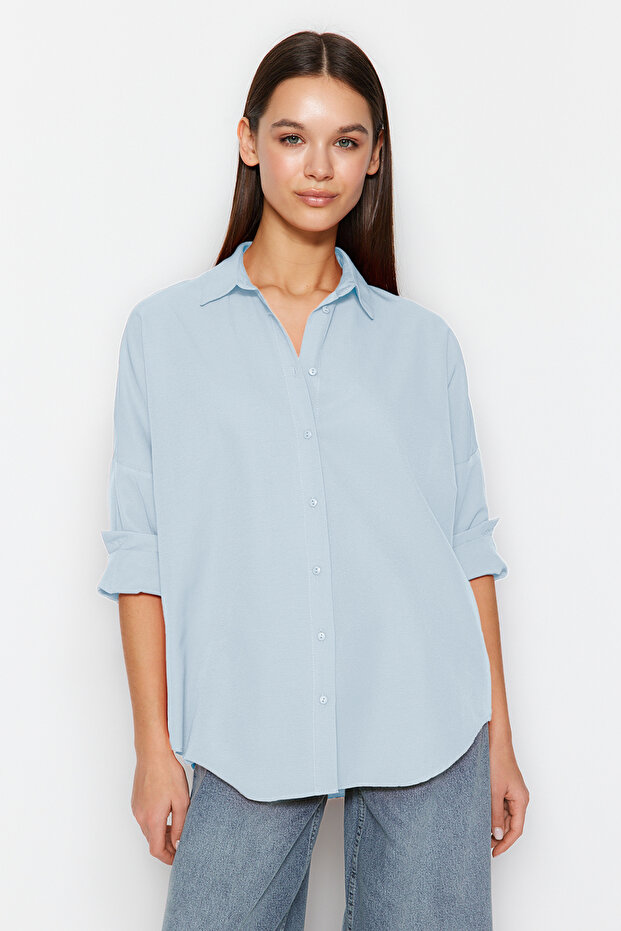 Jasnoniebieska bawełniana koszula oversize - szeroka, tkana TWOSS22GO0669 - 4