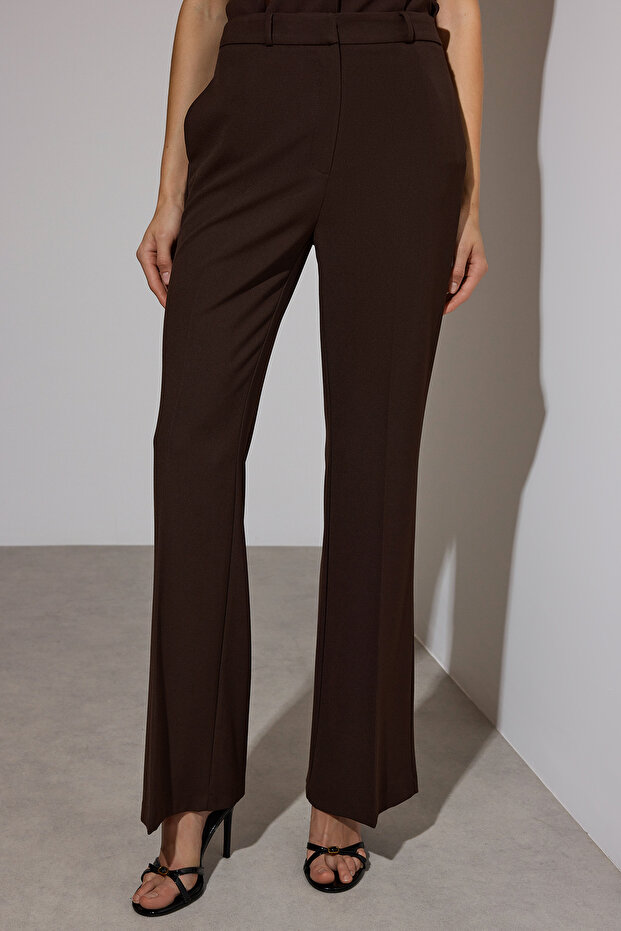 Kahverengi Flare Kalıp Bootcut Kumaş Pantolon TWOAW26PL00056 - 3