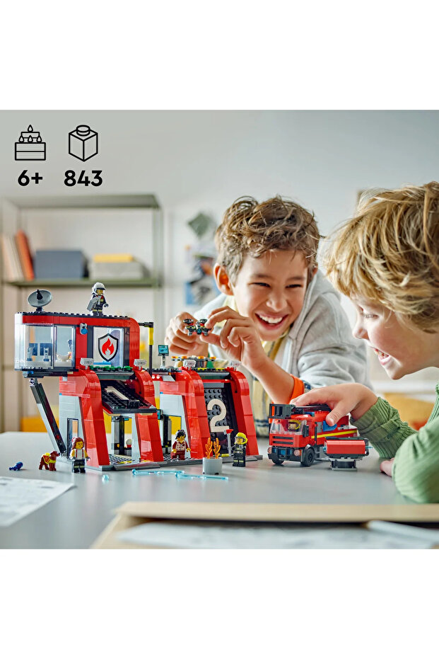 ® City İtfaiye Kamyonlu İtfaiye Merkezi 60414 - 6+ Çocuklar için Yaratıcı Oyuncak Yapım Seti (843P) - 6
