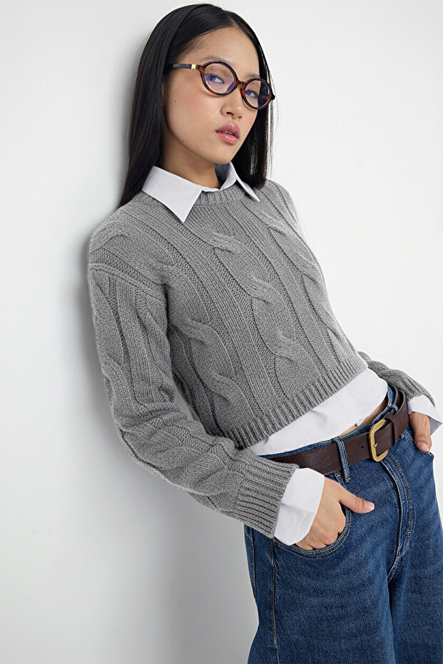 Teen Koyu Gri Gömlek Garnili Detaylı Crop Triko Kazak TWOAW26KZ00047 - 1