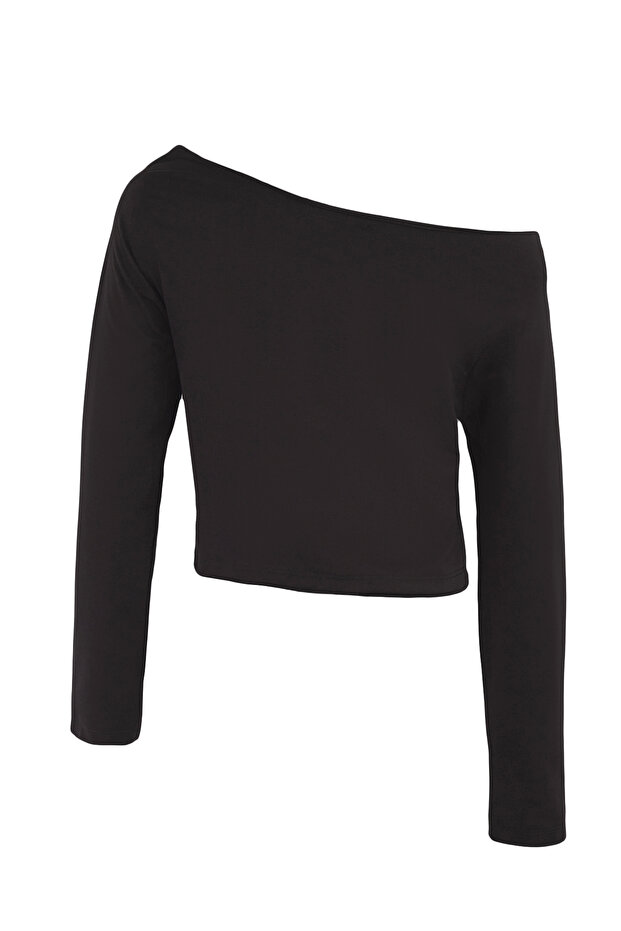 Siyah-Beyaz %100 Pamuk Asimetrik Kayık Yaka Relaxed/Rahat Kesim Örme T-Shirt TWOAW26TS00016 - 10