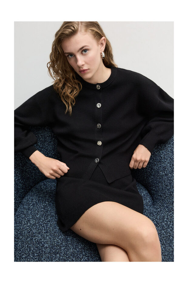 Kobieta Dzianinowa kurtka z guzikami - 5