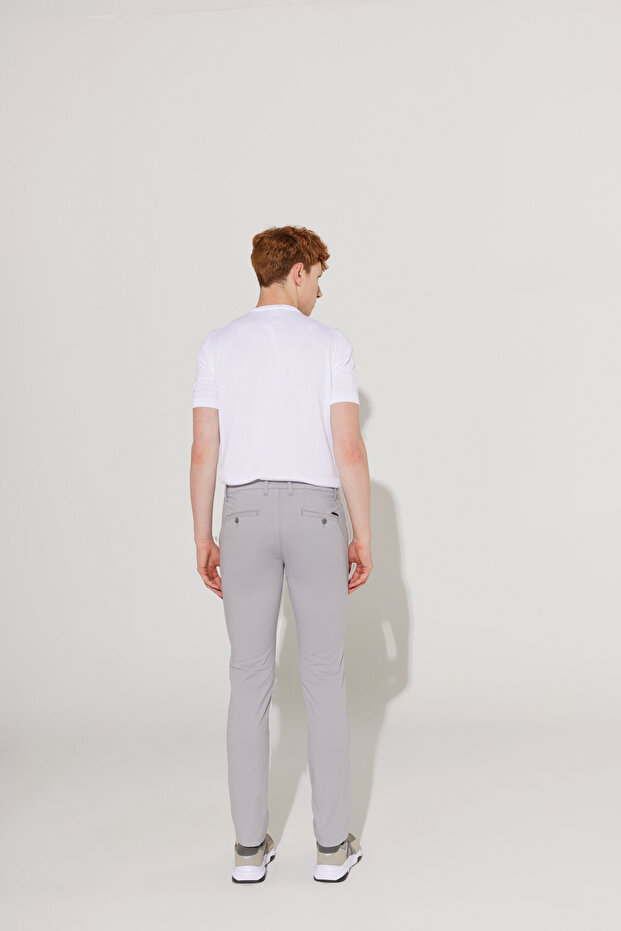 Męskie szare, slim fit, bawełniane, elastyczne, wygodne spodnie chino - 7