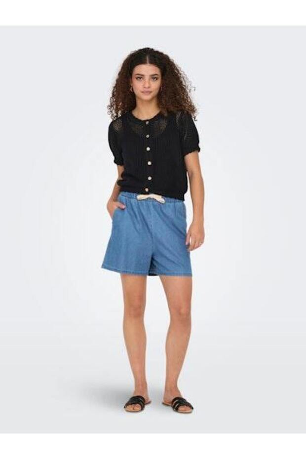 Female Woven Shorts