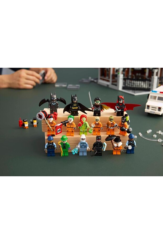 76300 Batman Arkham Asylum - 3